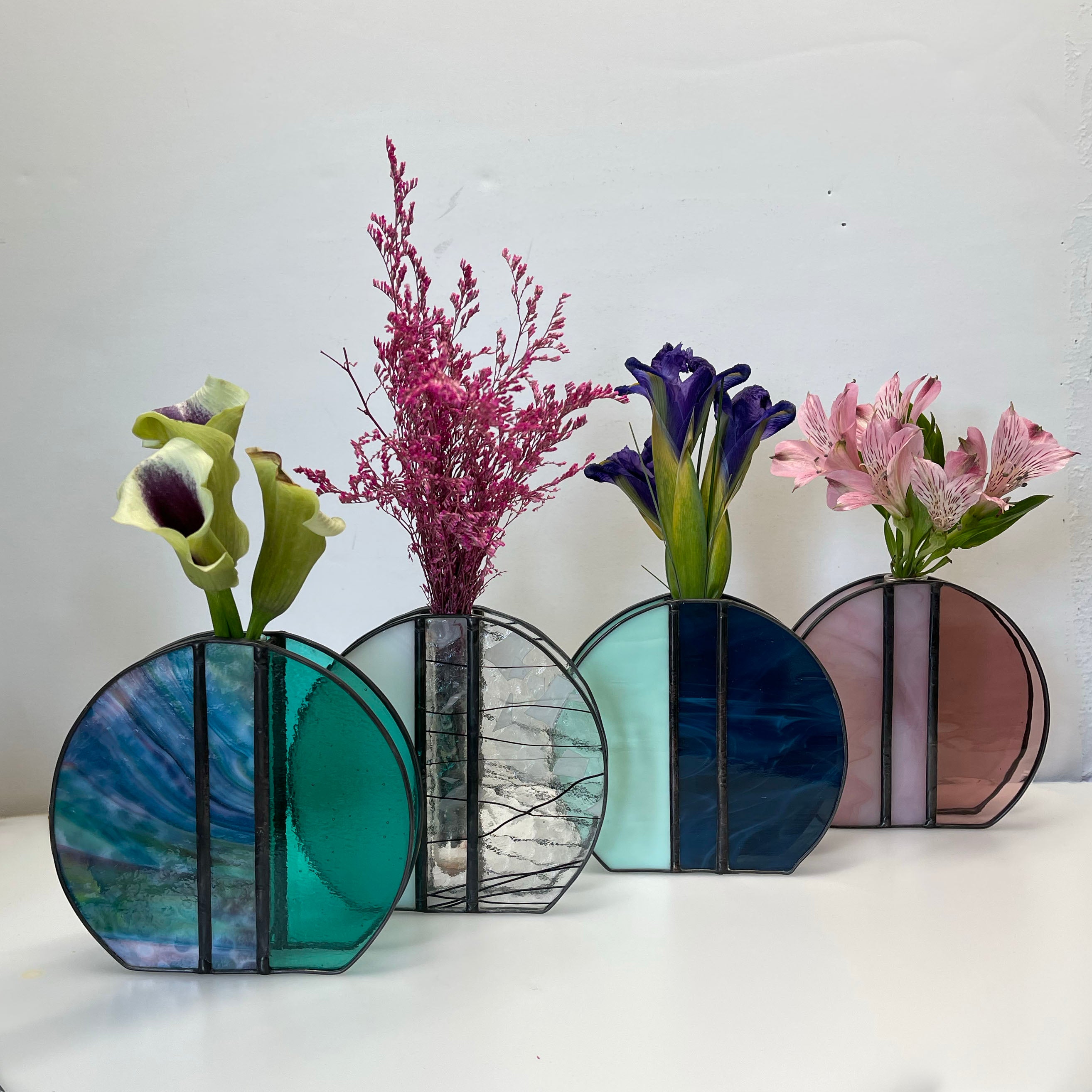 Round Bud Vase Mint