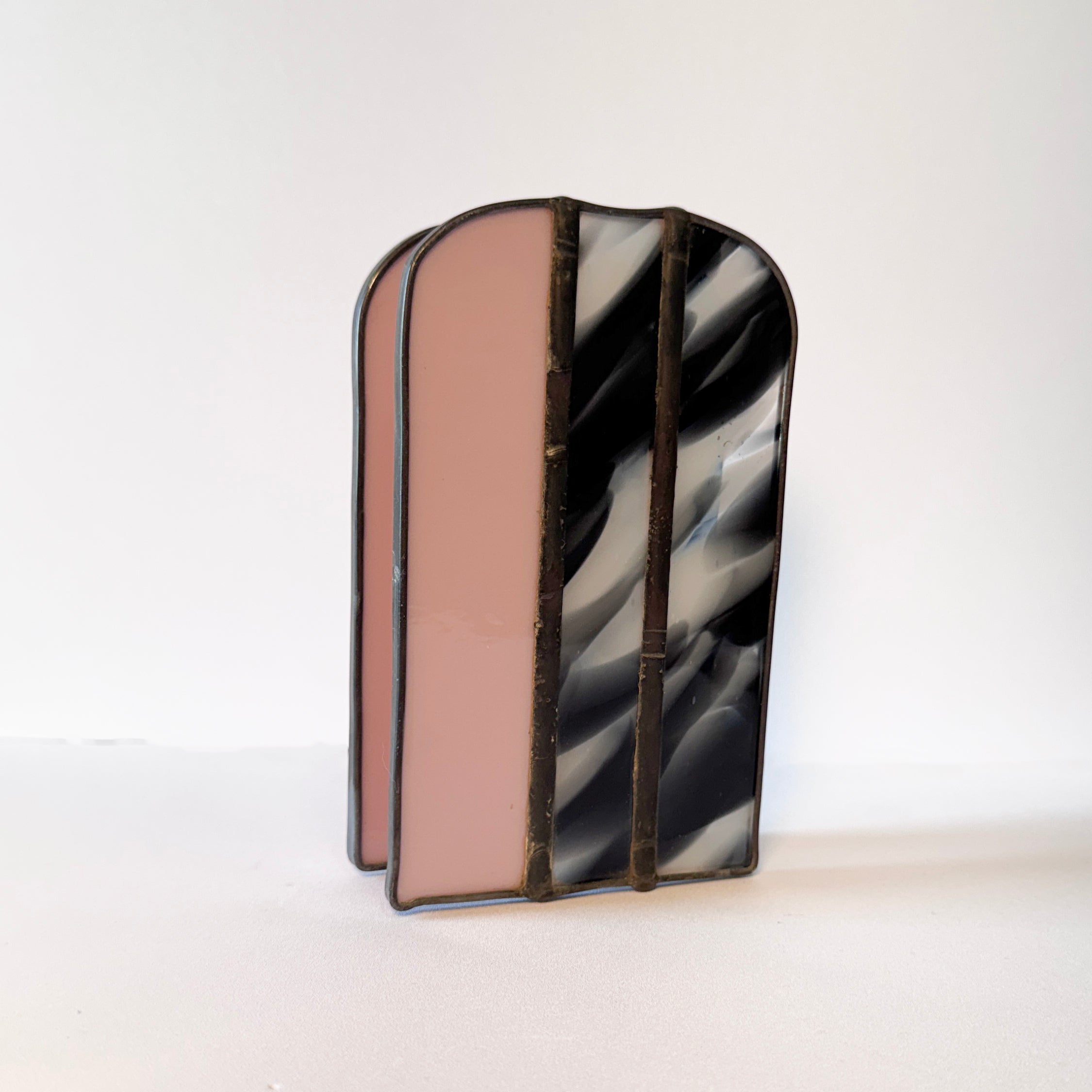 Arched Bud Vase Blackberry